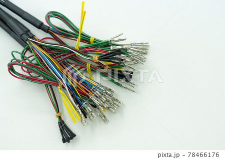 【電材】加工中の電線イメージ【工業】 78466176