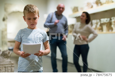 Family visiting museum Family visiting museum 78475675