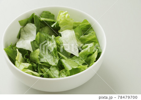 ちぎったレタス　食材 78479700