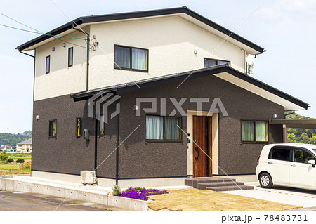 新築住宅　玄関　アプローチ　外構 78483731