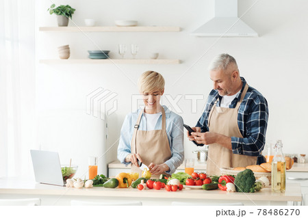 Covid-19 pandemic, photo dishes for social networks, healthy eating at home Covid-19 pandemic, photo dishes for social networks, healthy eating at home 78486270