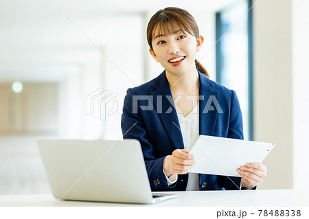 女性の窓口　撮影協力：LINK FOREST 78488338