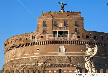 聖天使橋から見たサンタンジェロ城 78488365