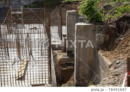 Construction of a residential building made of monolithic concrete. New residential area. Construction of a residential multi-storey building. 78491687