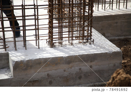 Construction of a residential building made of monolithic concrete. New residential area. Construction of a residential multi-storey building. Construction of a residential building made of monolithic concrete. New residential area. Construction of a residential multi-storey building. 78491692