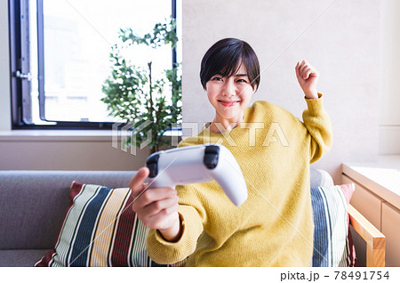 eスポーツ　オンライン対戦　ゲーム配信　ゲーム実況　【 コロナ禍 ニューノーマル 】 78491754