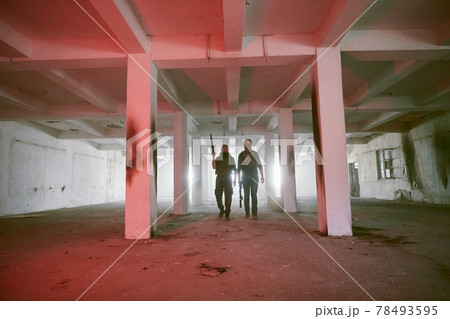 soldier squad team portrait in urban environment 78493595