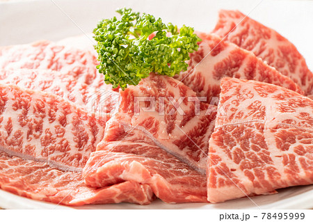 焼肉用牛肉(ミスジ)のアップ。 78495999