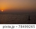 日没 夕暮れ 海 78499265