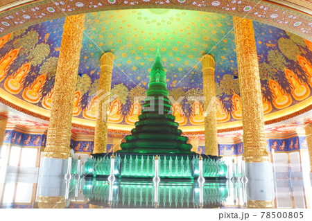 ワット・パクナム寺院の大仏塔の5階 78500805