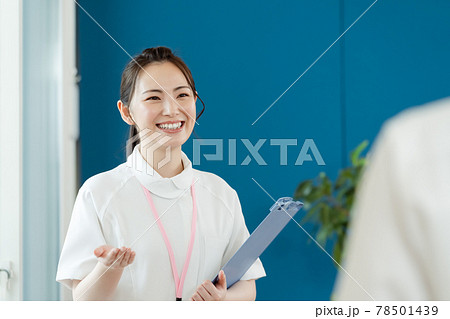 医療従事者の女性女性 78501439