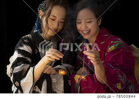 浴衣 線香花火 浴衣 線香花火 78503844