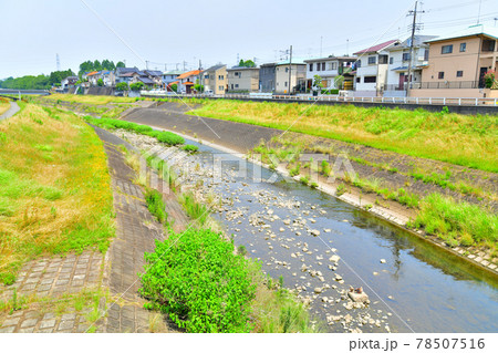 横倉橋/大栗川より下流方面を望む(東京都八王子市)【2021.6】 横倉橋/大栗川より下流方面を望む(東京都八王子市)【2021.6】 78507516