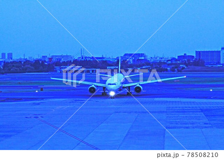 伊丹空港 78508210