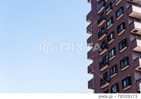 夏の直射日光を受けないマンション北側 夏の直射日光を受けないマンション北側 78509173