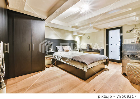 Luxury bedroom design 78509217