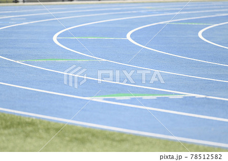 陸上競技場 炎天下 陸上競技場 炎天下 78512582