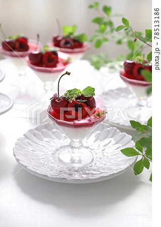 アメリカンチェリーパンナコッタ 78513186