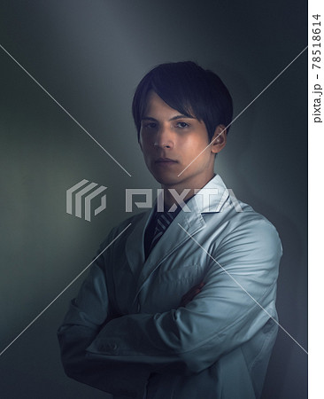 白衣の医者 白衣の医者 78518614