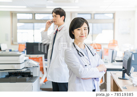 若い男女の医療チーム 若い男女の医療チーム 78519385