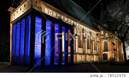 Tomb of Immanuel Kant tomb with bright illumination at night against the background of the Konigsberg Cathedral Tomb of Immanuel Kant tomb with bright illumination at night against the background of the Konigsberg Cathedral 78522470