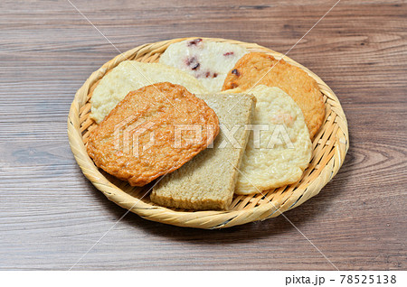 長崎県の名物、揚げ蒲鉾、練り物、郷土料理、じゃこ天、えび天、いわし天、いか天、はも天、たこ天。 78525138