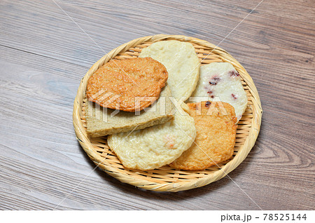 長崎県の名物、揚げ蒲鉾、練り物、郷土料理、じゃこ天、えび天、いわし天、いか天、はも天、たこ天。 78525144