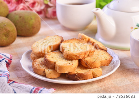 Round rusks 78526033