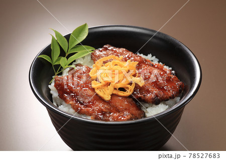 イワシの蒲焼丼 イワシの蒲焼丼 78527683
