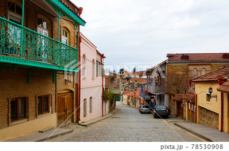 Narrow cobbled street of Signagi with typical buildings Narrow cobbled street of Signagi with typical buildings 78530908