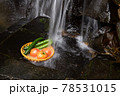 野菜を水で冷やすシーン 78531015