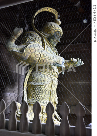 高尾山薬王院 山門 四天王(広目天) 高尾山薬王院 山門 四天王(広目天) 78534711