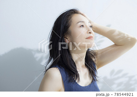 女性　ビューティー　ヘアケア　 78544921
