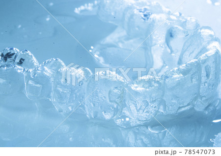 Invisible bracket aligners Invisible bracket aligners 78547073