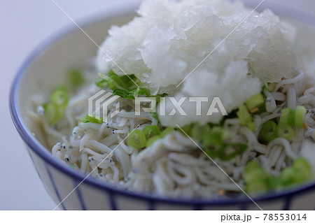 釜揚げしらす丼 78553014