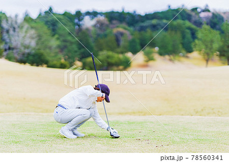 ゴルファー ゴルフ ラウンド スイング ゴルフ場 ゴルファー ゴルフ ラウンド スイング ゴルフ場 78560341