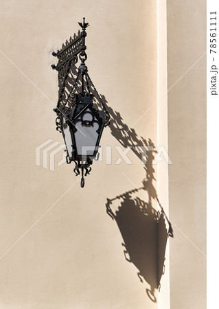Beautiful vintage street lamp on the street of St. Petersburg 78561111