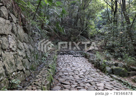 松山城黒門口登城道 78566878