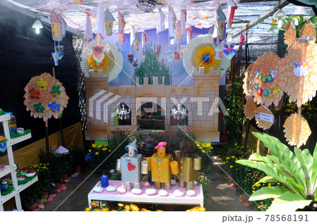 PUTRAJAYA, MALAYSIA -MAY 30, 2016: Small pocket garden made from mix of recycle material and mix of flower at Floria Garden, Putrajaya, Malaysia. PUTRAJAYA, MALAYSIA -MAY 30, 2016: Small pocket garden made from mix of recycle material and mix of flower at Floria Garden, Putrajaya, Malaysia. 78568191