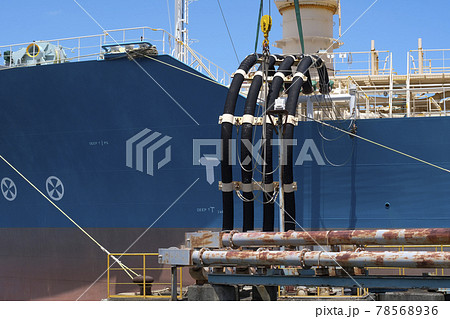 セメント運搬船のクレーン セメント運搬船のクレーン 78568936