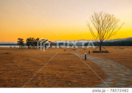 Sunset of Goraebul Beach in Yeongdeok, Korea Sunset of Goraebul Beach in Yeongdeok, Korea 78572482