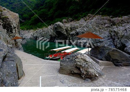 四国・大歩危小歩危・大歩危の観光遊覧船乗り場の眺め・徳島県三好市(3) 78575468