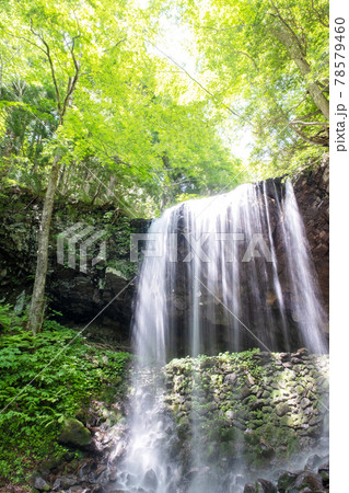 岩井滝の初夏・清流・エコイメージ 78579460