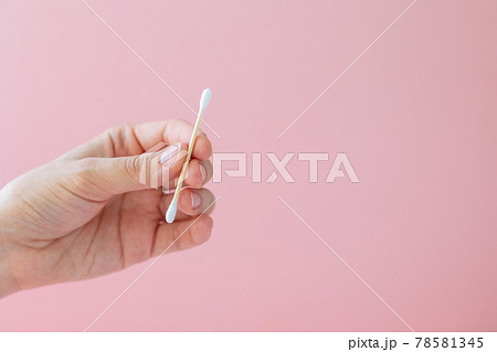 environmentally friendly bamboo and cotton cotton buds on a pink background, bamboo toothbrushes for adults and children. human personal hygiene products without harming the environment environmentally friendly bamboo and cotton cotton buds on a pink background, bamboo toothbrushes for adults and children. human personal hygiene products without harming the environment 78581345