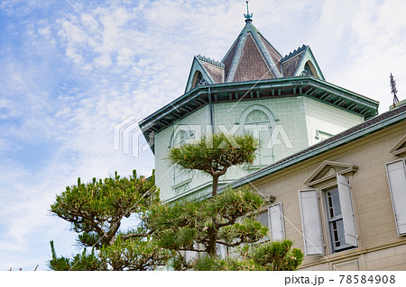 夏の神戸舞子公園にある孫文記念館 78584908