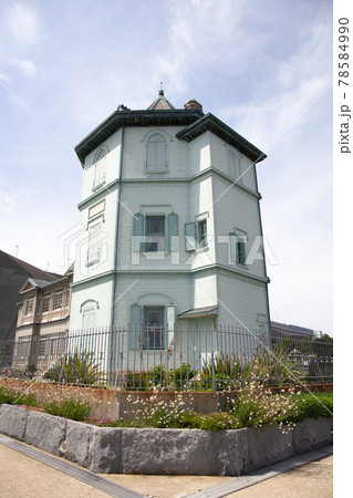 夏の神戸舞子公園にある孫文記念館 78584990