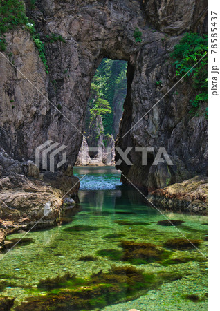 笹川流れ眼鏡岩 78585437