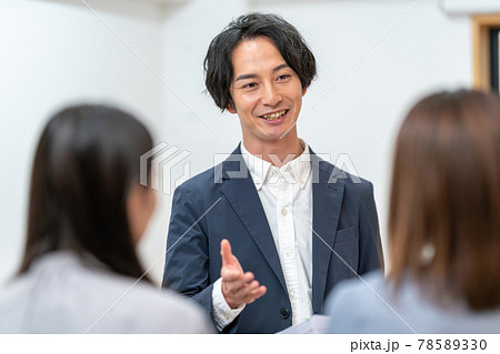 営業 相談 契約 説明 販売 運用 相続 投資 カジュアル 接客 来客 打合せ 営業 相談 契約 説明 販売 運用 相続 投資 カジュアル 接客 来客 打合せ 78589330