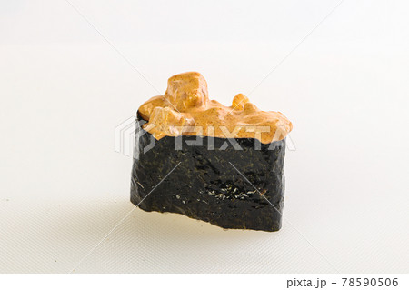 Japanese traditional sushi - spicy gunkan Japanese traditional sushi - spicy gunkan 78590506