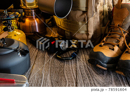 アウトドア 登山 キャンプ道具クローズアップ素材 78591604